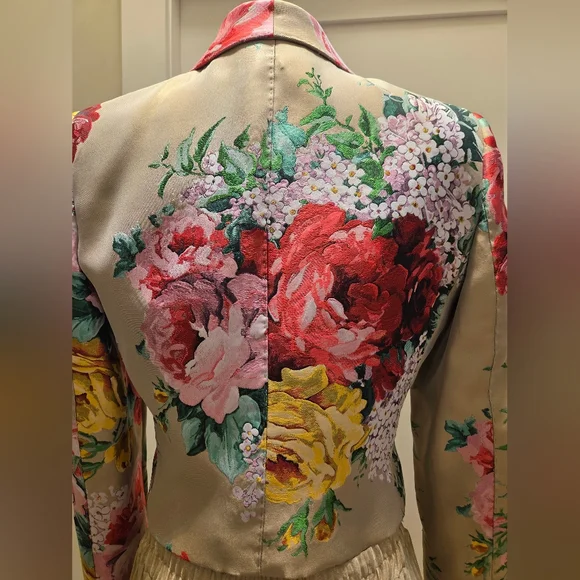 Dolce & Gabbana Floral Blazer in Red, Pink, and Yellow, Silk Blend - Picture 7 of 13